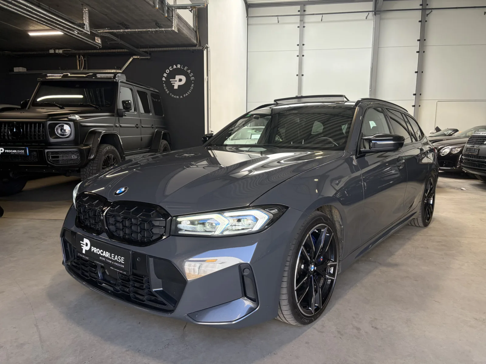 BMW 340 Touring M340 d xDrive/Pano/HUD/Camera/19/ACC/ - Photo 1