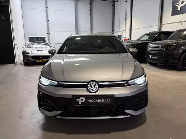 Volkswagen Golf Golf VIII Lim. 1.5 eTSI R-Line - Photo 2