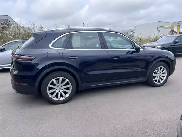 Porsche Cayenne 3.0 V6/PANORAMA/KAMERA/21/1ST H/VOLL SERVICE PORSCHE - Photo 3