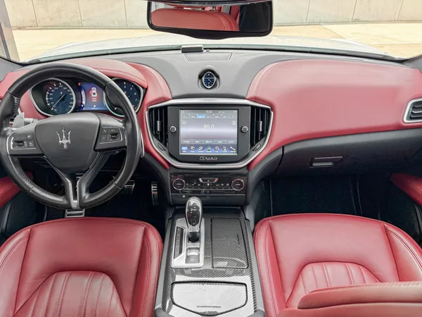 Maserati Ghibli 3.0 V6 S Q4 Automatik/ Xénon/Camera/Carbonne/20/Leder/VOLL - Photo 2