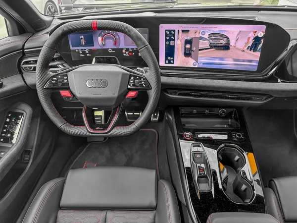 Audi RS5 Audi RS5 Avant Performance Facelift - Photo 2