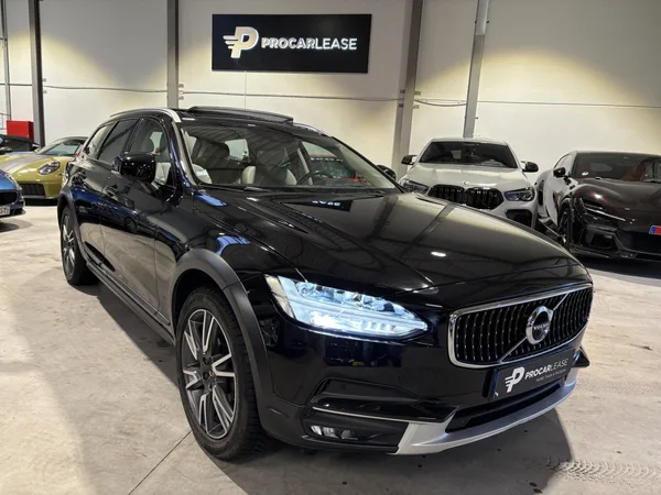 Volvo V90 Cross Country Pro AWD/PANO/19/360/HUP.D/MALUS PAYE - Photo 2