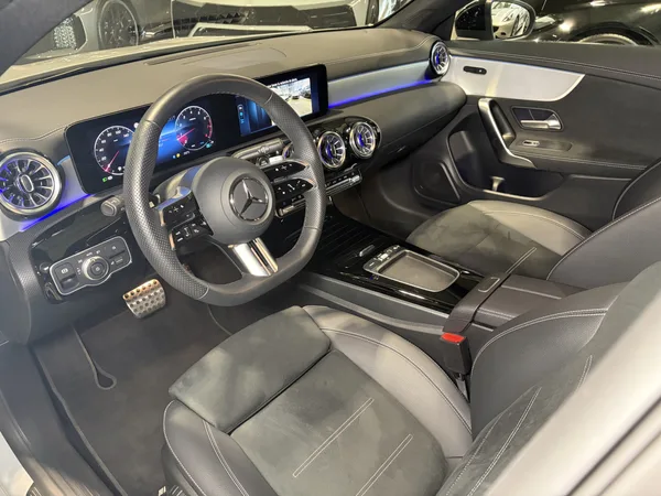 Mercedes-Benz CLA 200 CLA 200 Special Edition/AHK/KAMERA/19'/ - Photo 2