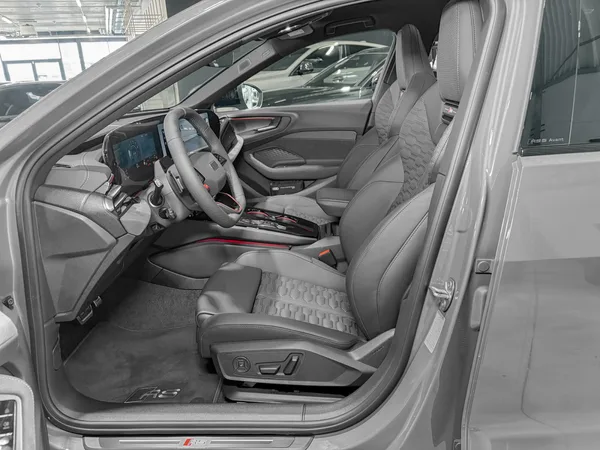Audi RS5 Audi RS5 Avant Performance/PLATEAU/SOFORT/KERAMIK/CARBONE/ RS Sport Plus/MASSAGE/B&O 3D/21" - Photo 3