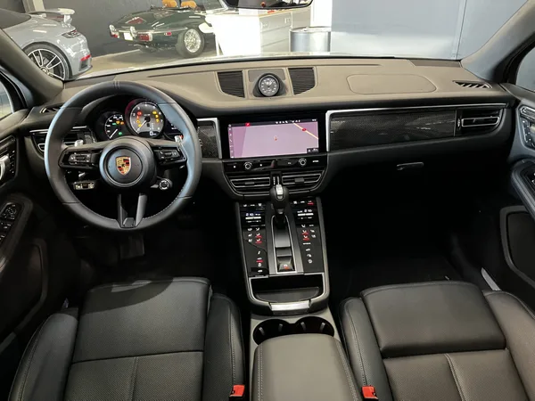 Porsche Macan Porsche Macan S /LED/PANO/BOSE/21"/CARBON/AHK/VOLL - Photo 2