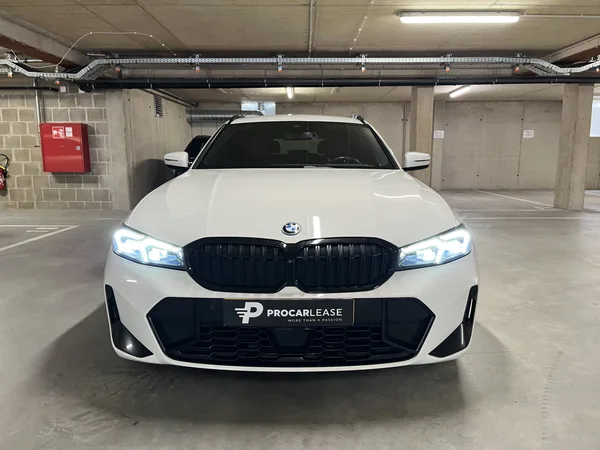 BMW 330 330e TOURING/ PACK M/ CARBON - Photo 2
