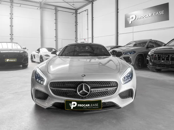 Mercedes-Benz AMG GT S AMG RIDE CONTROL° AMG 19° BURMESTER° - Photo 2