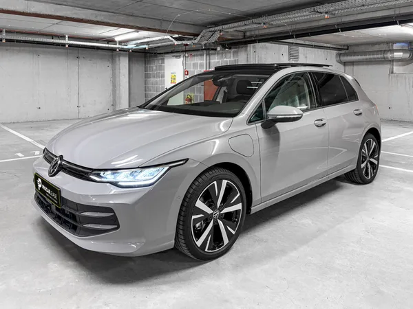 Volkswagen Golf Golf VIII FACELIFT Lim. 1.5 TSI eHybrid 150 kW Life - Photo 1