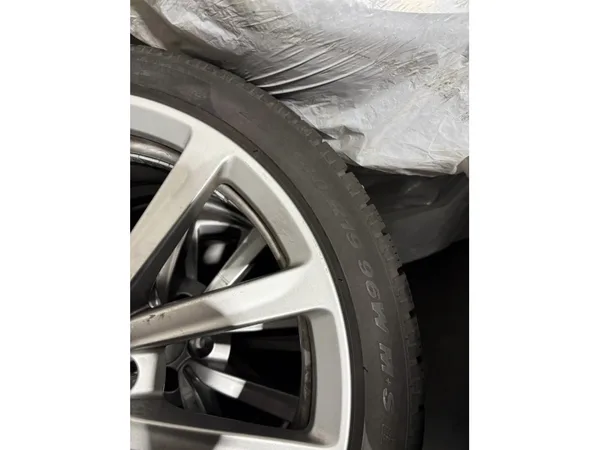Jantes alu + Pneus hiver 19 275/35 R19 100W - Photo 3