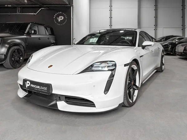 Porsche Taycan PORSCHE TAYCAN TURBO /APPROVED/ PURE WHITE | SPORT CHRONO | TOIT PANO | 21" MISSION E | BOSE | AFFICHAGE PASSAGER | PSCB - Photo 1