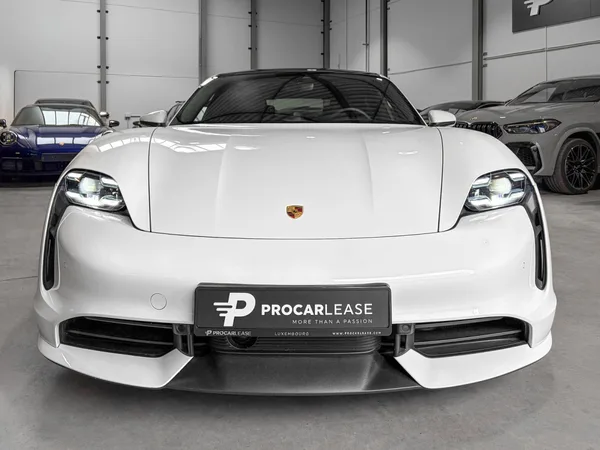 Porsche Taycan PORSCHE TAYCAN TURBO /APPROVED/ PURE WHITE | SPORT CHRONO | TOIT PANO | 21" MISSION E | BOSE | AFFICHAGE PASSAGER | PSCB - Photo 2