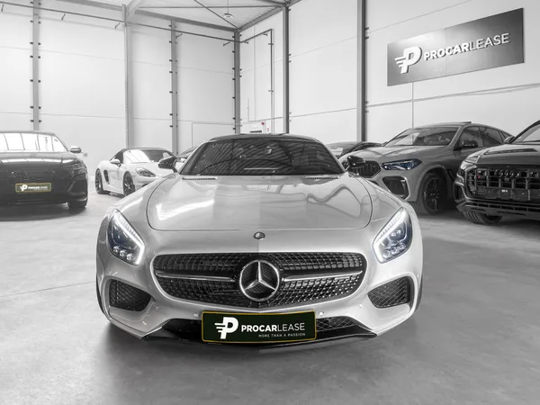 Mercedes-Benz AMG GT S AMG RIDE CONTROL° AMG 19° BURMESTER° - Photo 2