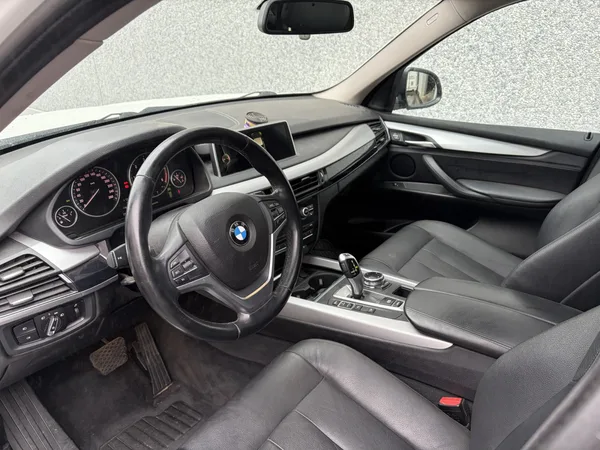 BMW X5 X5 xDrive 30 d/ /7Sitzer/Toit ouvrant Pano/19/bi xénon/Leder/ - Photo 3