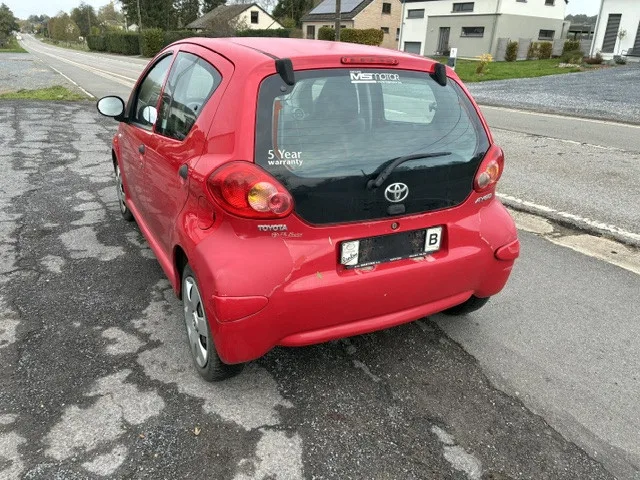 Toyota Aygo 1.0 VVT-i - Photo 1