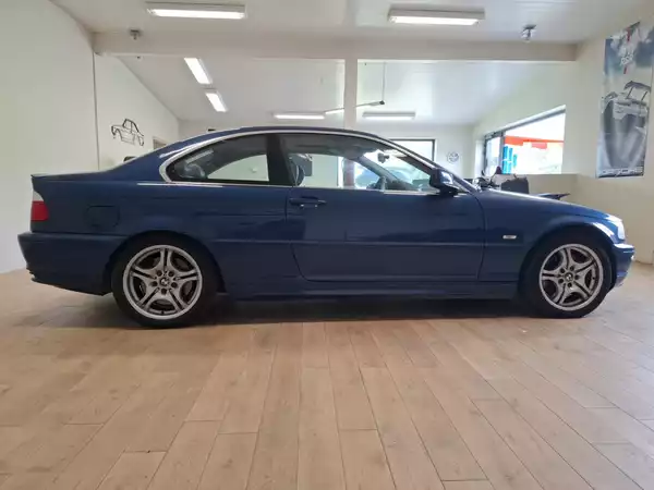 BMW 330 Ci - Photo 2
