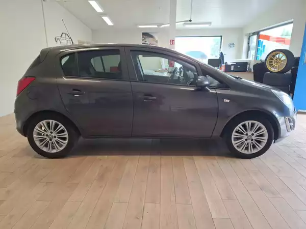 Opel Corsa 1.3 16V CDTI 95 Cosmo - Photo 2