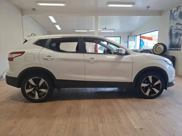 Nissan Qashqai II 1.5 DCI 110 2WD N-Connecta 360° - Photo 2