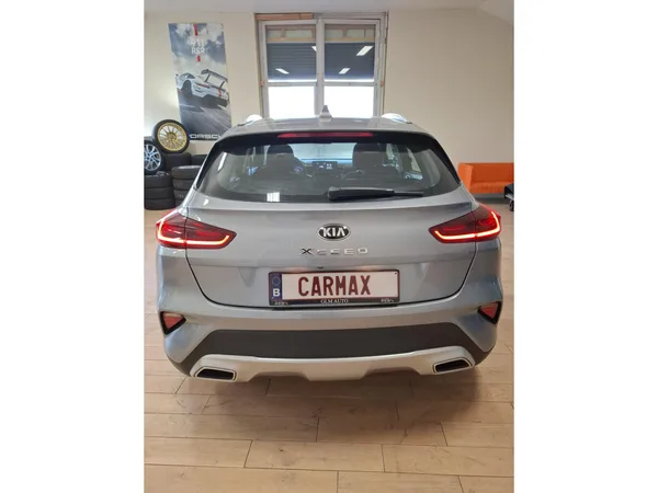 Kia XCeed 1.0 T-GDI - Photo 2