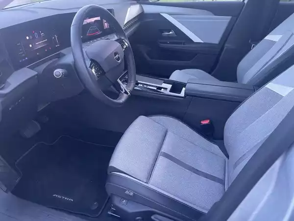 Opel Astra Sports Tourer Business Elegance - Photo 2