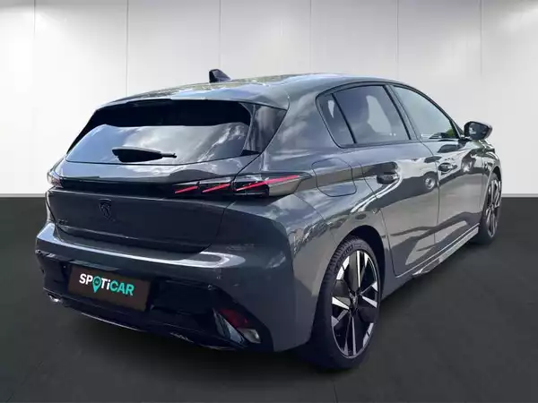 Peugeot 308 III and e- - Photo 3