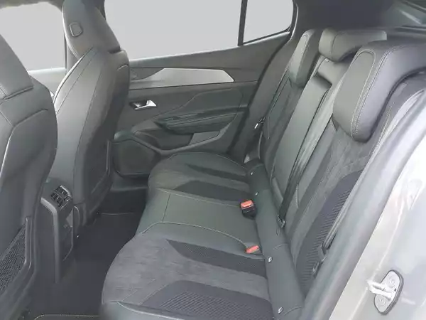 Peugeot 408 GT - Photo 3
