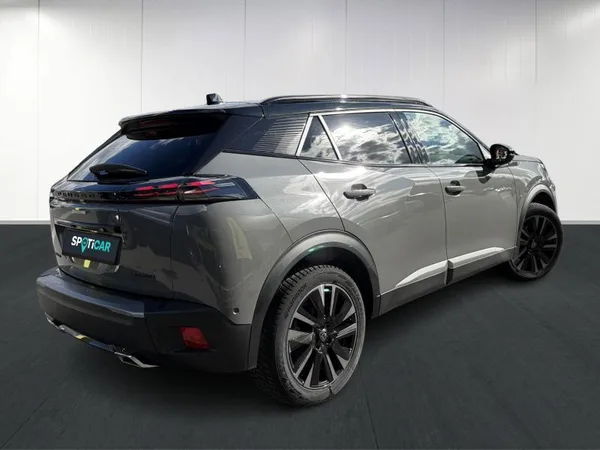 Peugeot 2008 II GT - Photo 3