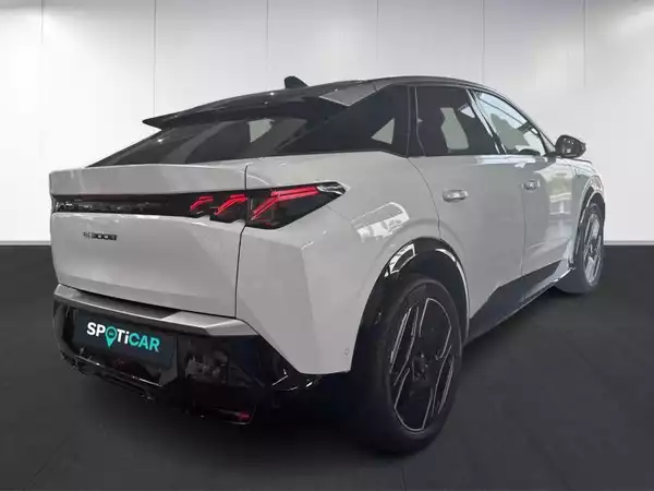 Peugeot 3008 E-GT - Photo 3