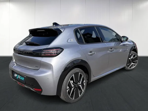 Peugeot 208 II and e- GT - Photo 3