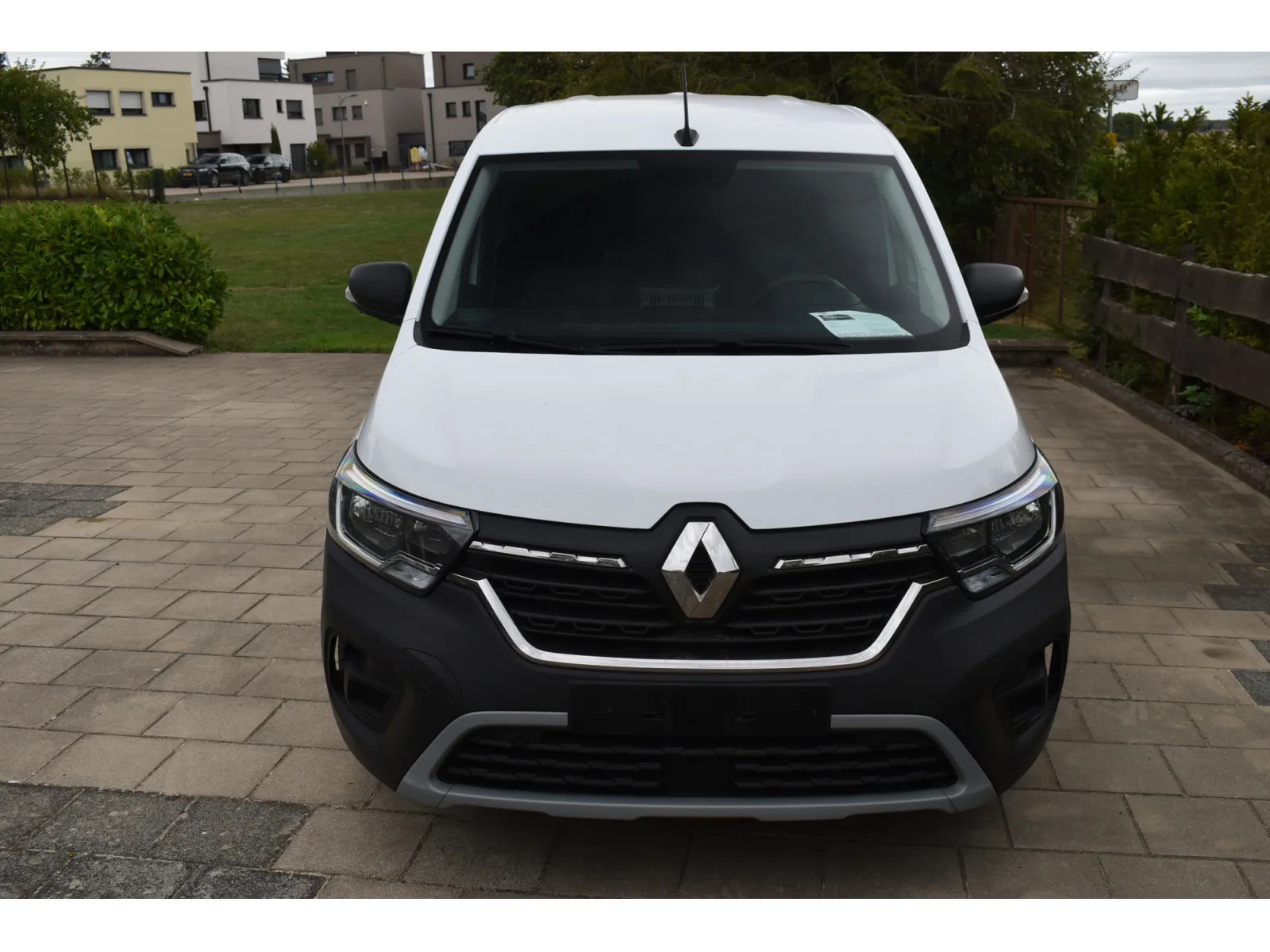 Renault Kangoo III 1,5 DCI 95 porte latérale extra grand - Photo 1
