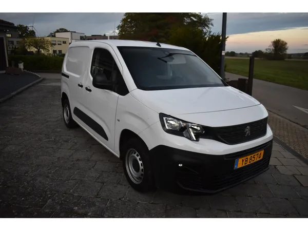Peugeot Partner 1,5 HDI 100 Airco Très soigné - Photo 2