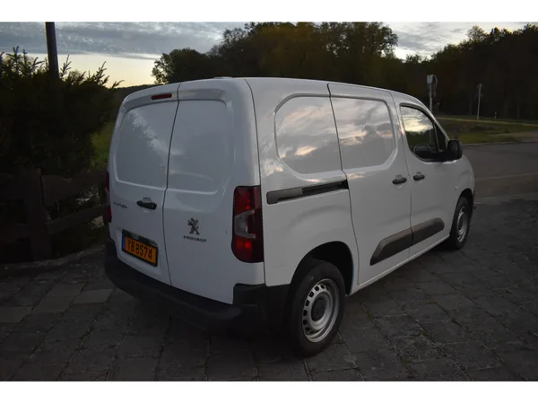 Peugeot Partner 1,5 HDI 100 Airco Très soigné - Photo 3