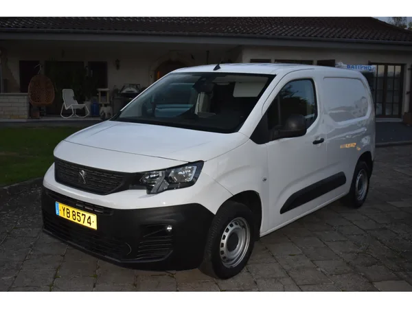 Peugeot Partner 1,5 DCi 100 61000km Airco soigné - Photo 2