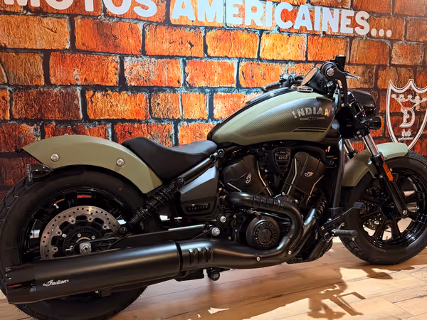 Indian Scout Bobber LIMITED + TECH - Photo 2