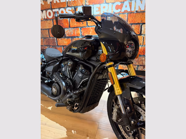 Indian 101 Scout BLACK CRYSTAL 2026 - Photo 2