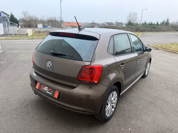 Volkswagen Polo - Photo 2
