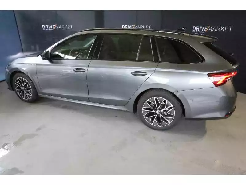 Skoda Octavia Sportline - Photo 1