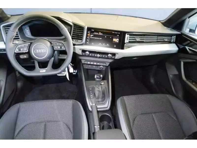 Audi A1 Advanced - Photo 1
