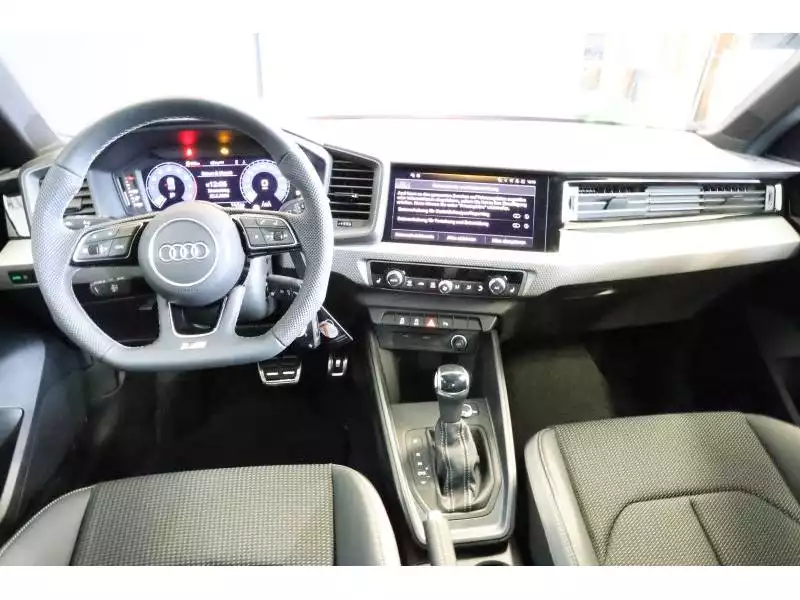 Audi A1 Advanced - Photo 1
