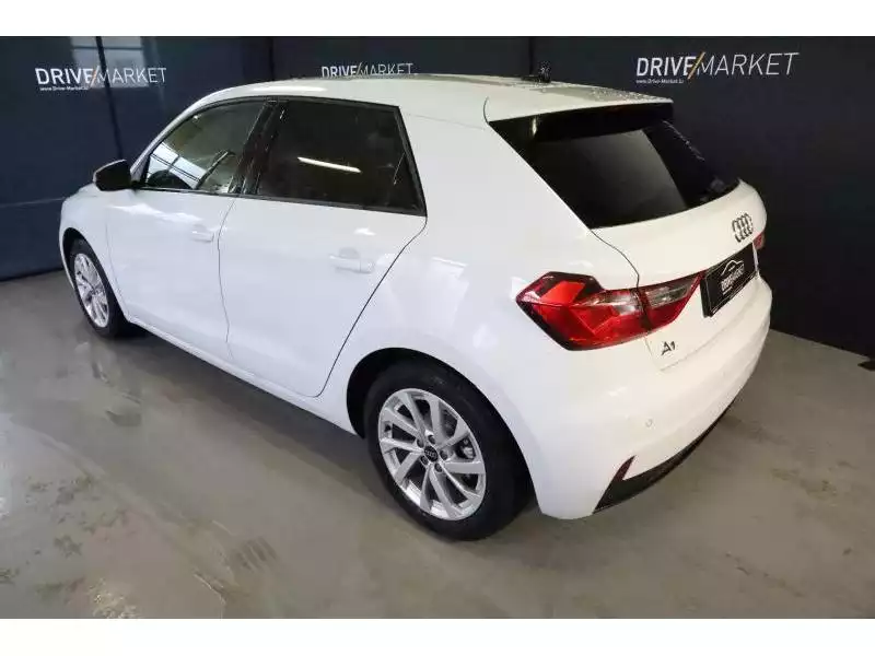 Audi A1 Advanced - Photo 1
