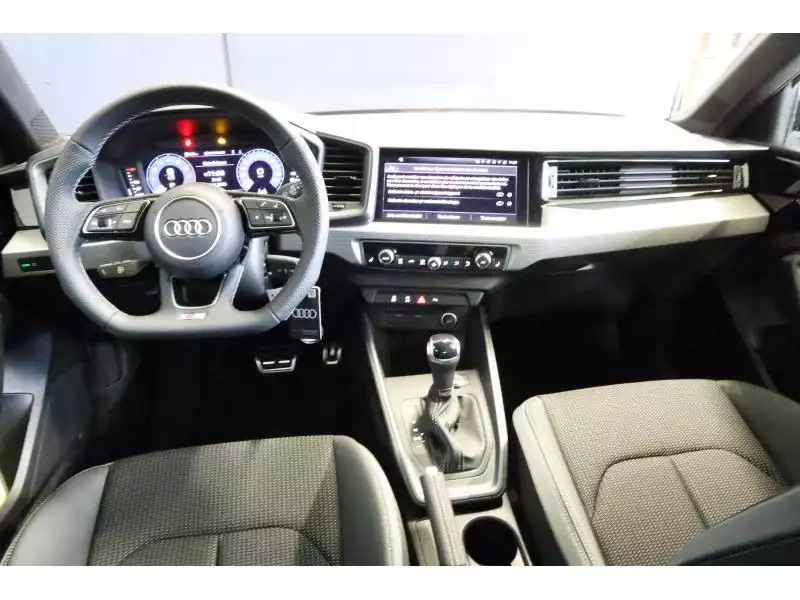 Audi A1 Advanced - Photo 1