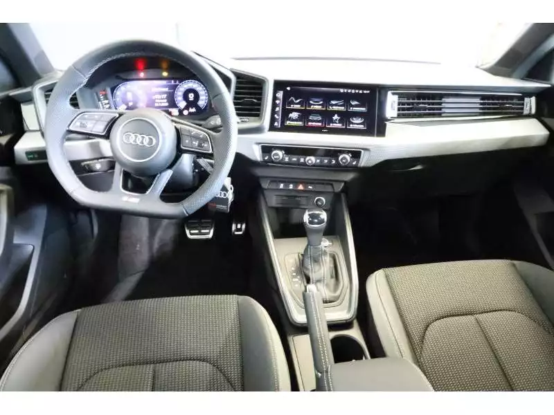 Audi A1 Advanced - Photo 1