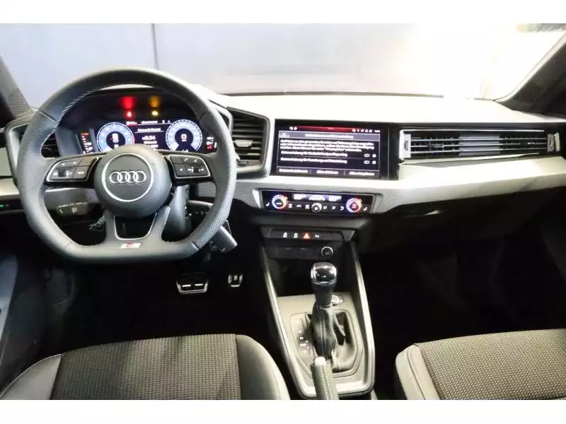 Audi A1 Advanced - Photo 1