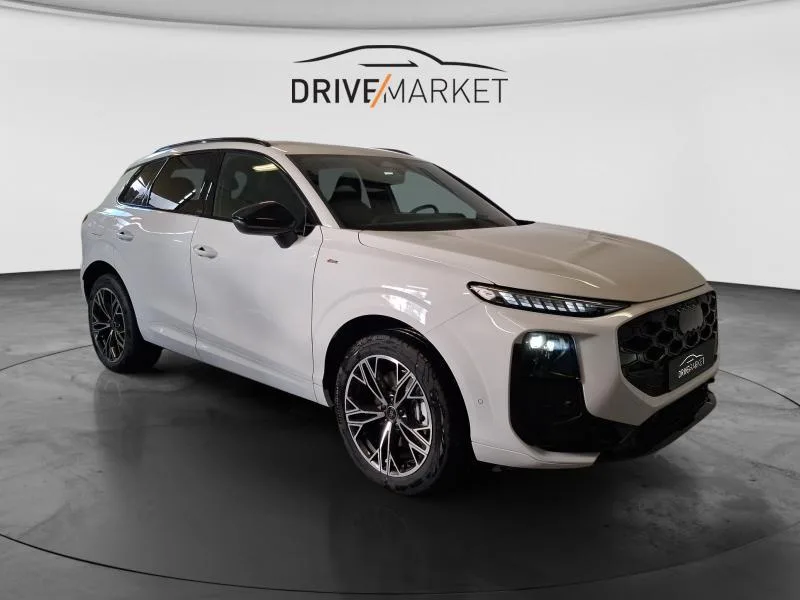Audi Q3 Sportback QUATTRO - Photo 1