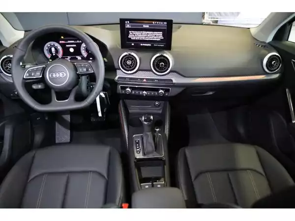 Audi Q2 35 TFSI S Tronic - Photo 2