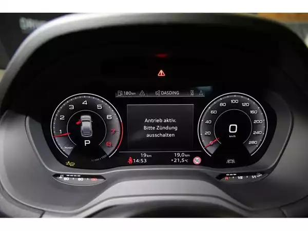 Audi Q2 35 TFSI S Tronic - Photo 3