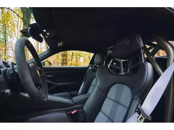 Porsche Cayman GT4 RS Weissach - Photo 2