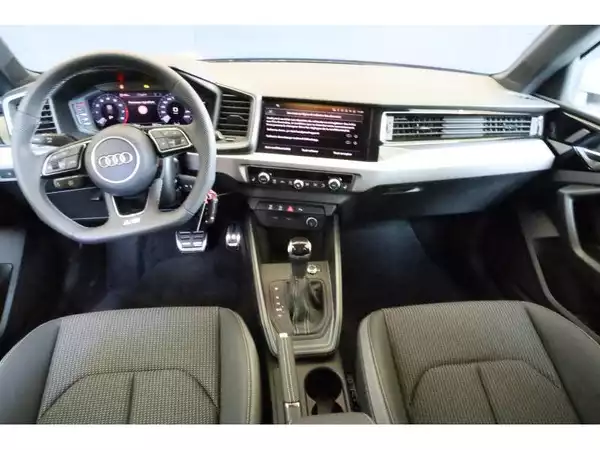 Audi A1 Advanced - Photo 2