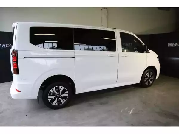 Volkswagen T7 Caravelle Life AHK NAVI - Photo 2