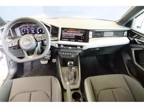 Audi A1 Advanced - Photo 2