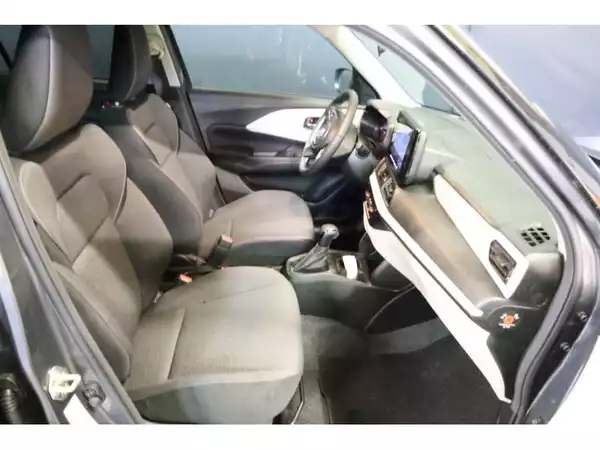 Suzuki Swift GL+ - Photo 3